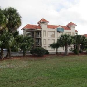 Quality Inn & Suites by the Lake Kissimmee